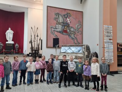 KŪRYBIŠKUMĄ SKATINANTIS EDUKACINIS UŽSIĖMIMAS MUZIEJUJE